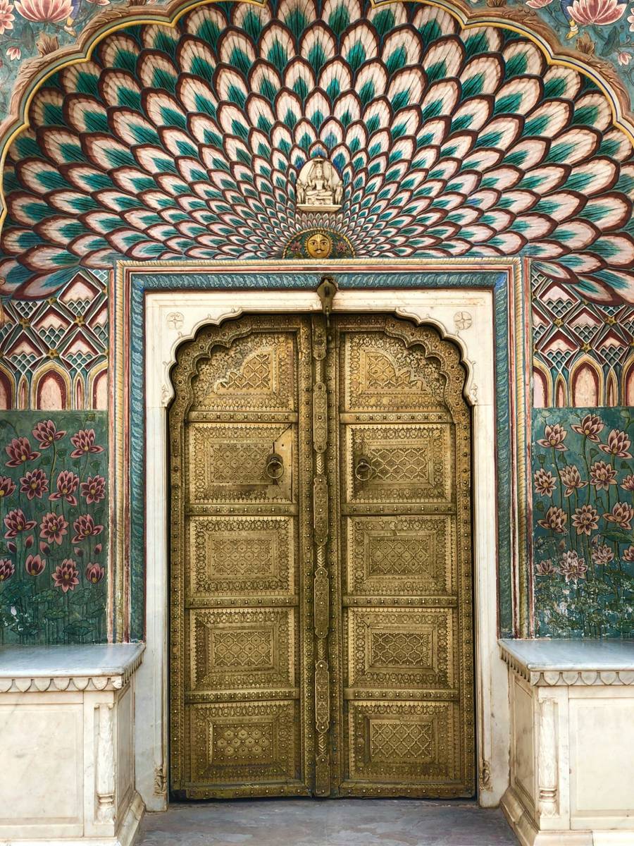 Color, craft, and grandeur